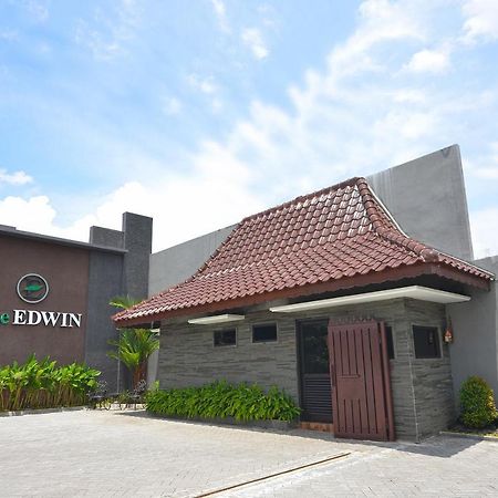 Отель The Edwin Syariah Ngabean Экстерьер фото